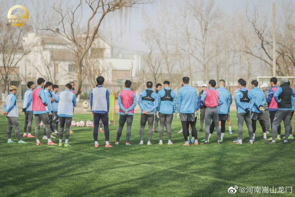 结尾青马大桥拦腰被炸断，也让影院的观众久久回不过神来，有观众坦言，;特效场面真的是港片之最了，身临其境的紧张感和压迫感，真的绝了